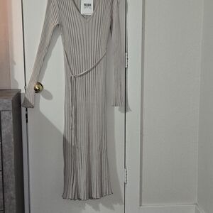 Dissh knit sweater dress size large in a beige color